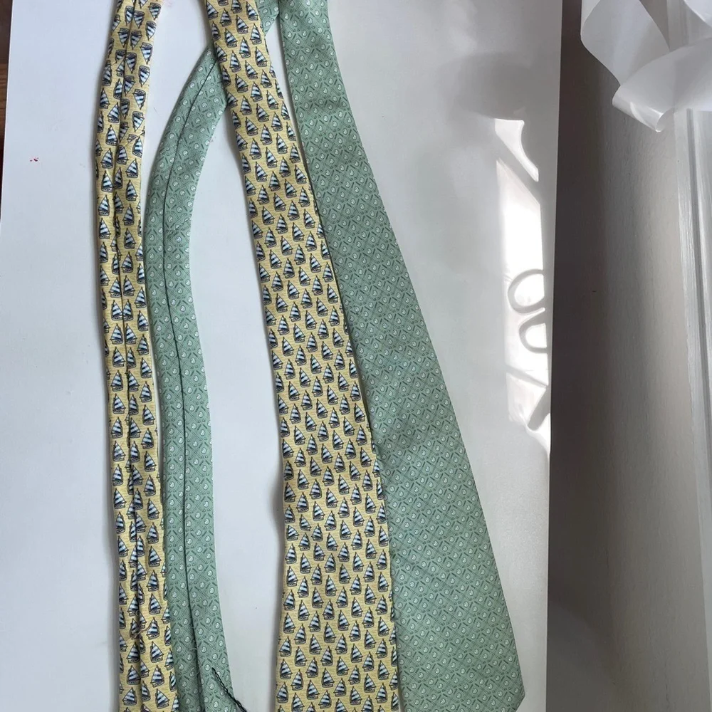 Vineyard Vines Bundle Two Silk Ties Preppy Sailboats Golf Martha’s Vineyard